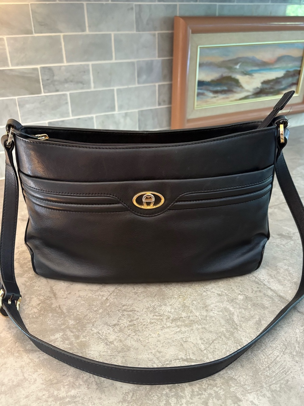 Vintage black leather Etienne Aigner shoulder bag